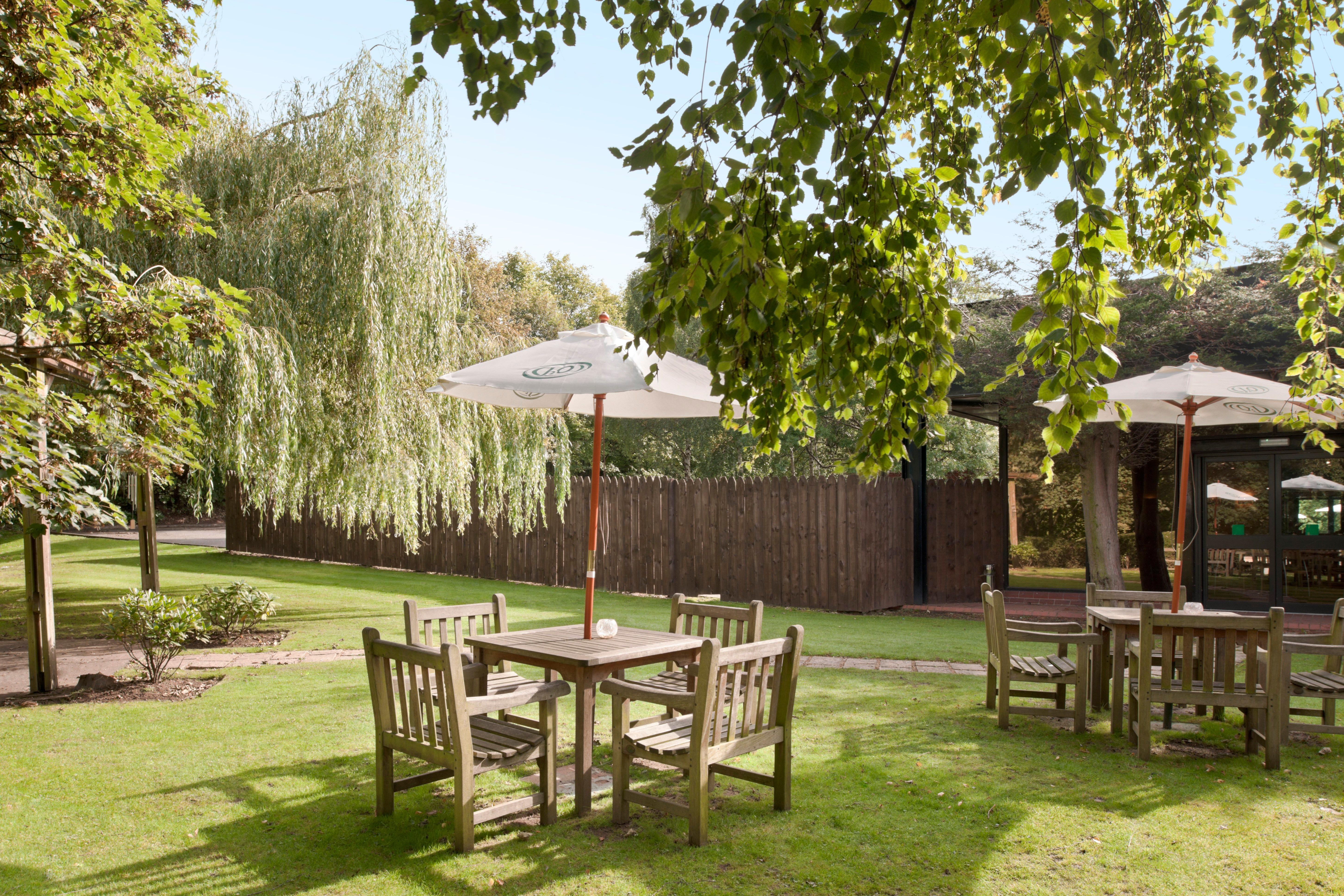 Holiday Inn Runcorn M56 Junction 12 By Ihg Ngoại thất bức ảnh