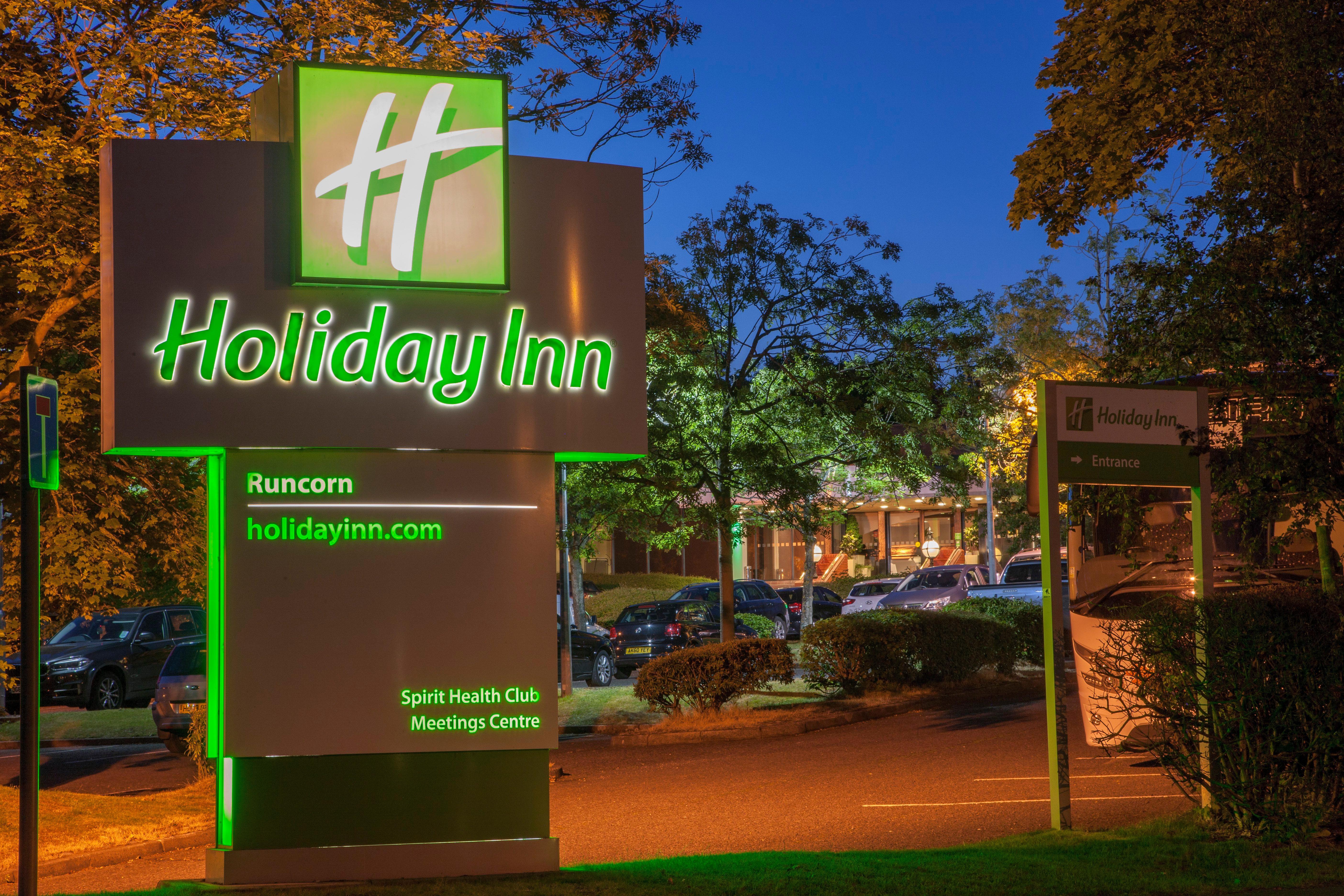 Holiday Inn Runcorn M56 Junction 12 By Ihg Ngoại thất bức ảnh