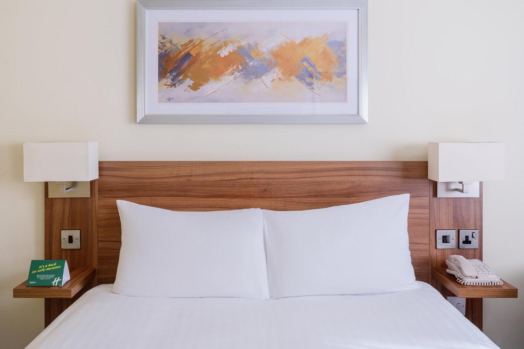 Holiday Inn Runcorn M56 Junction 12 By Ihg Ngoại thất bức ảnh