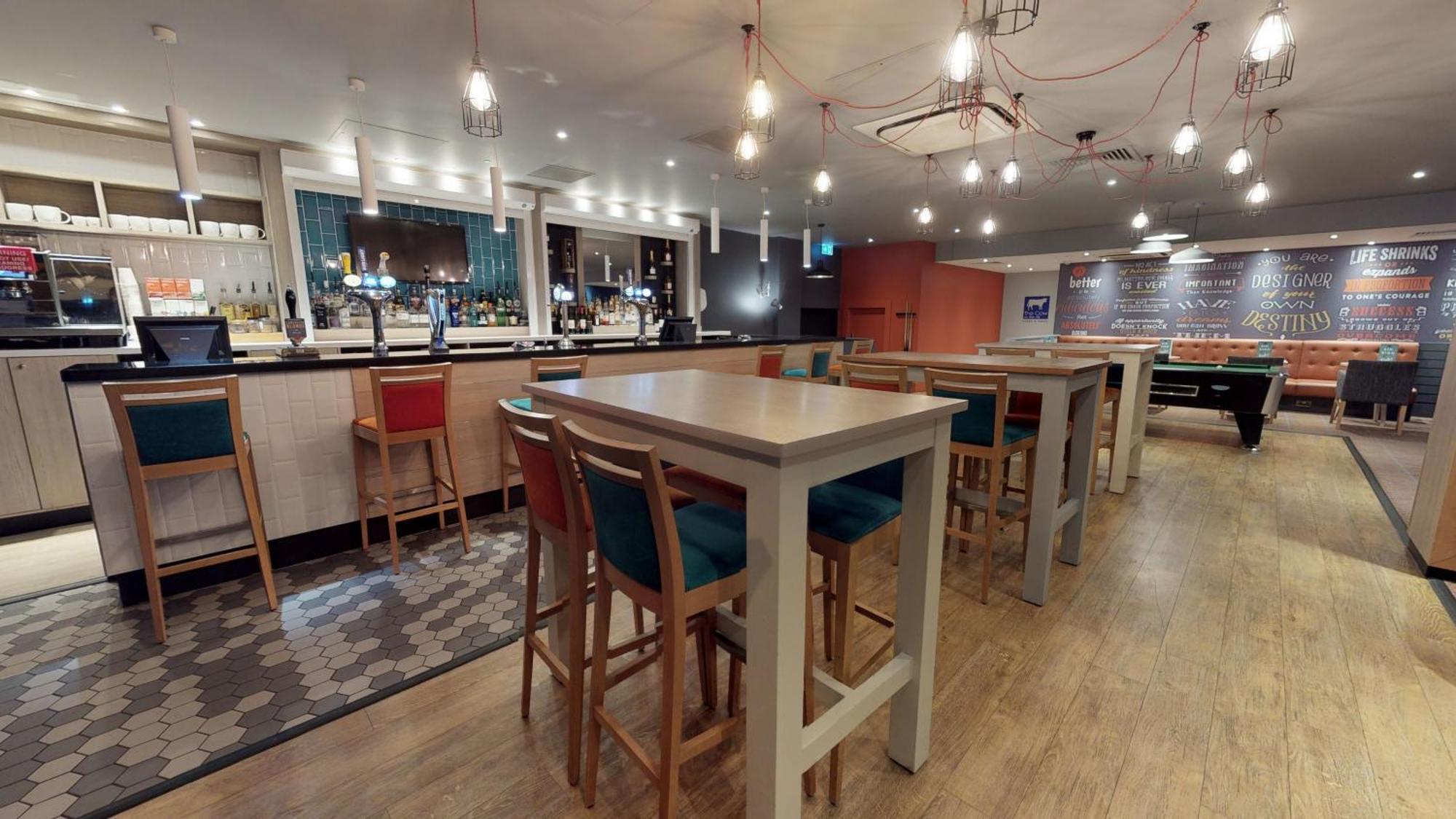 Holiday Inn Runcorn M56 Junction 12 By Ihg Ngoại thất bức ảnh