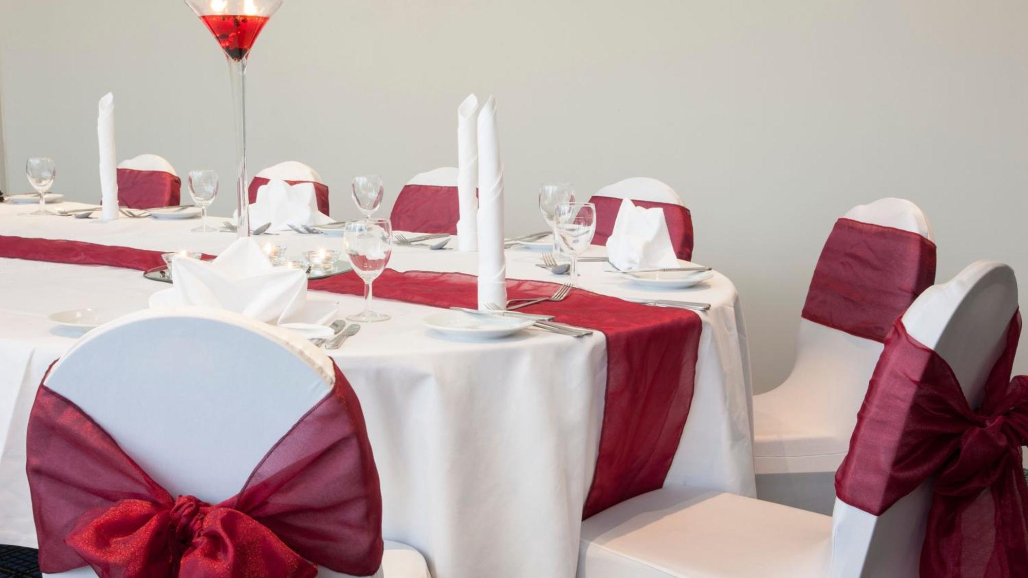 Holiday Inn Runcorn M56 Junction 12 By Ihg Ngoại thất bức ảnh