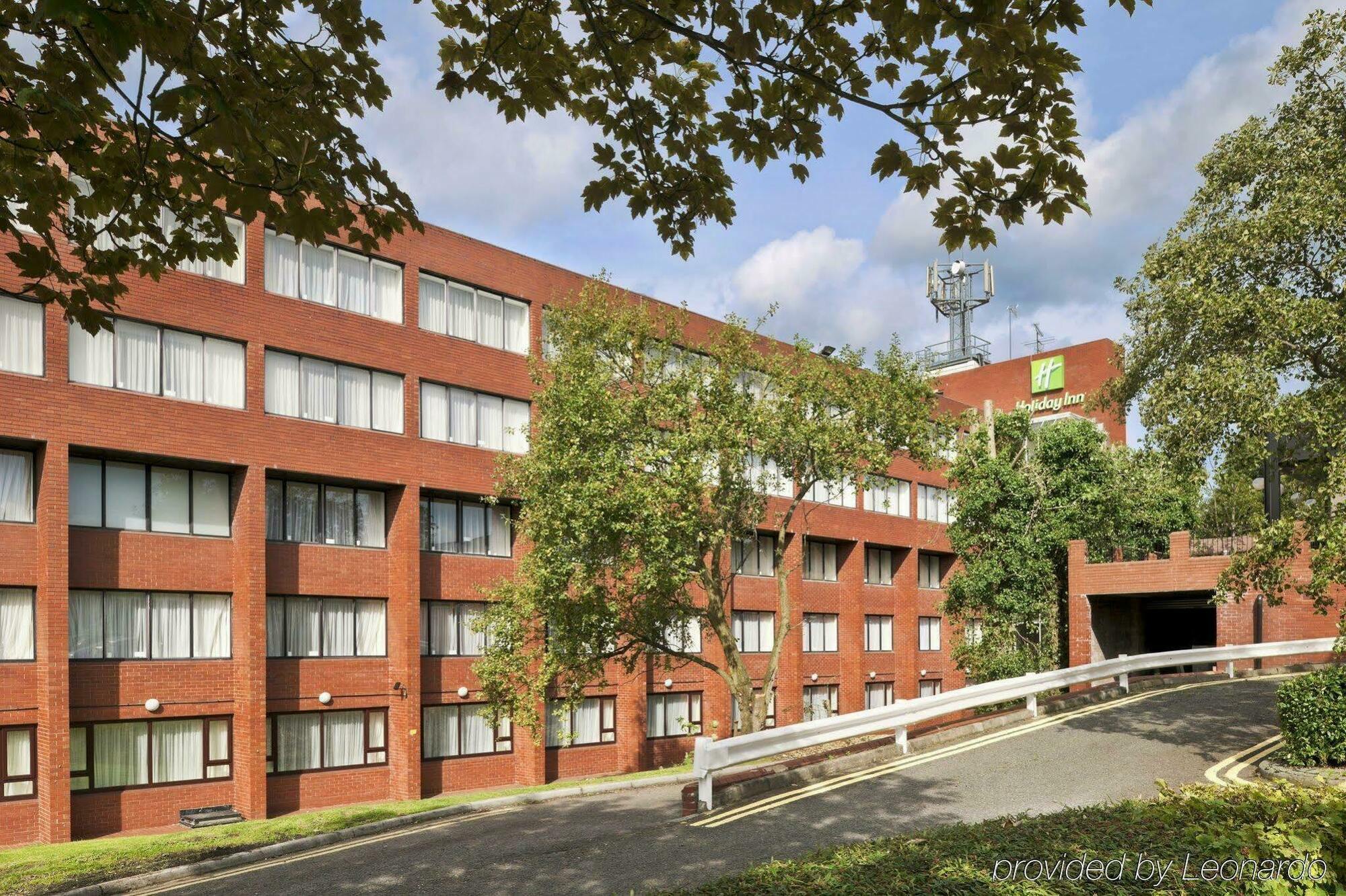 Holiday Inn Runcorn M56 Junction 12 By Ihg Ngoại thất bức ảnh